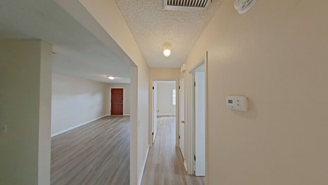 Photo - Lovely 2 Bed / 1 Bath Duplex in Lake Alfred