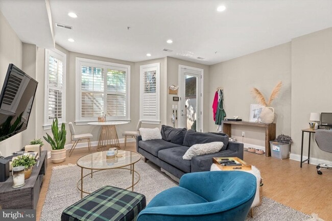 Photo - Beautifully Updated 2 BR 2 BA in the heart of Logan Circle Unit 1