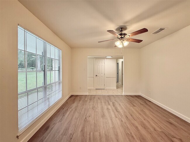 Photo - 2043 Cherry Laurel Dr