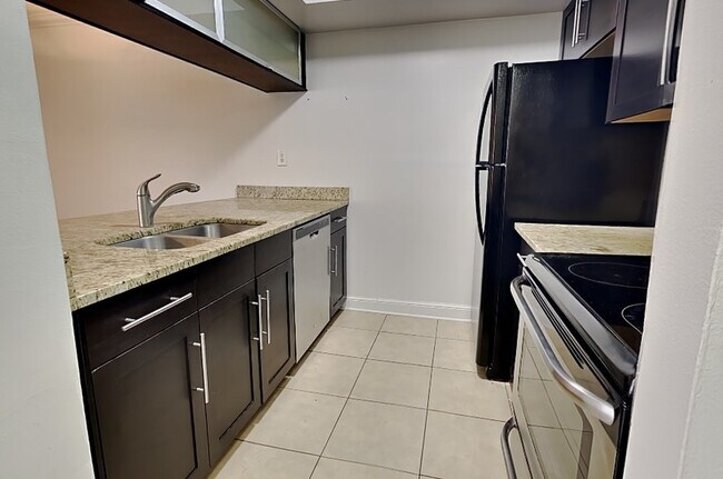 3102 W Horatio St Unidad 24