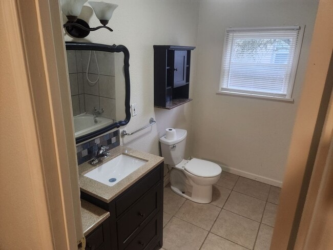 Photo - 3-Bedroom 1 1/2-Bathroom home in Creswell