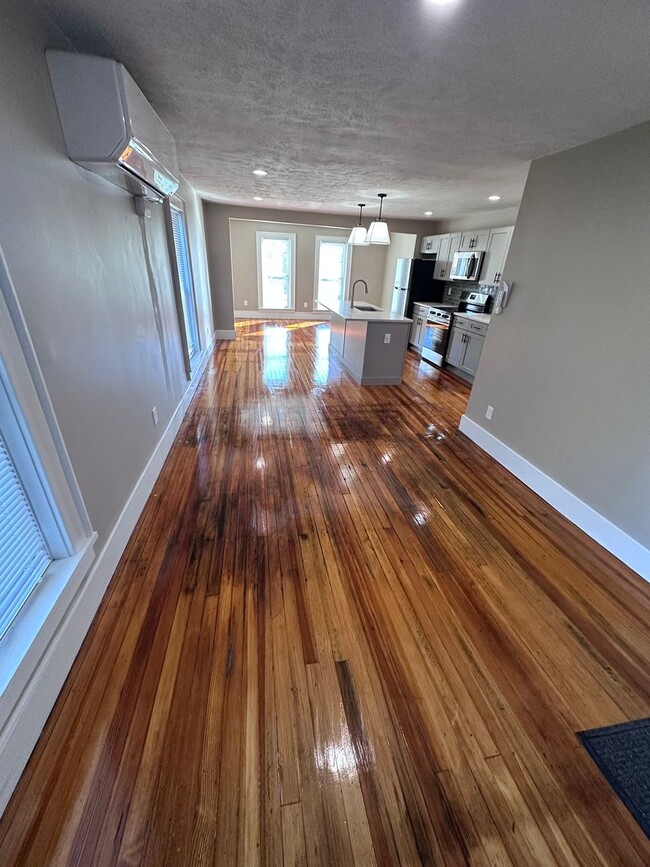 Building Photo - Historic Village of Manlius 1 bedroom/ 1 f... Unit 211- Apt C