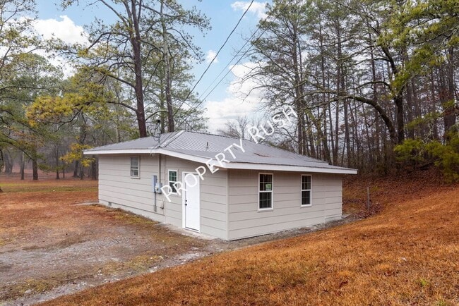 19 Diamond Dr