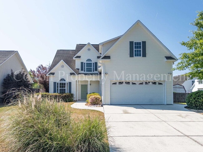 Photo - 448 Vallie Ln