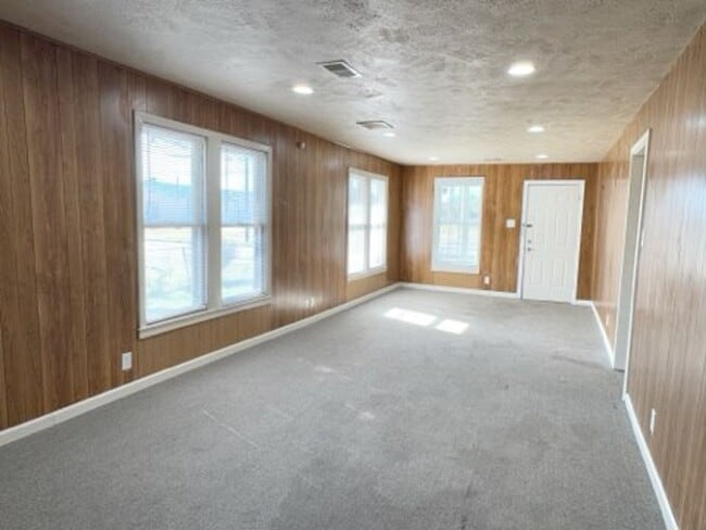 Photo - 4305 Grandberry Ave