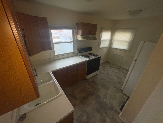 17 Ruth Ct