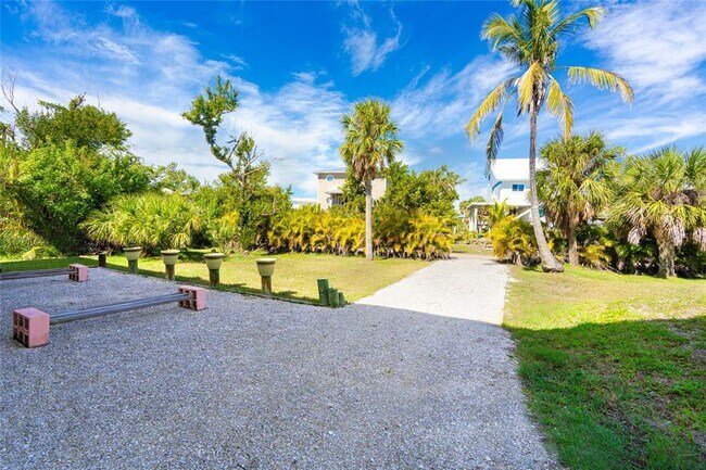 Photo - 9542 Rum Runner Rd