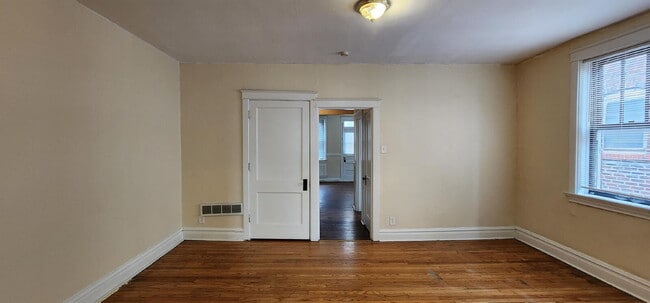 ** MOVE IN SPECIAL**
Historic South City Living