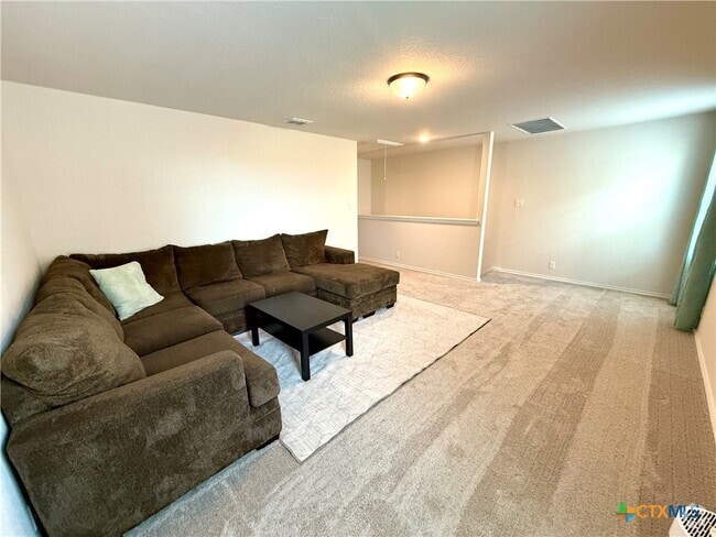 Building Photo - 118 Beveridge Rd Rental