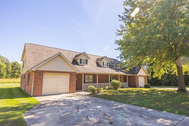 Photo - 10896 Oak Blvd