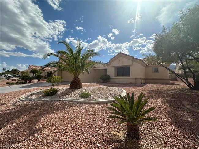 Building Photo - 3013 Hawksdale Dr