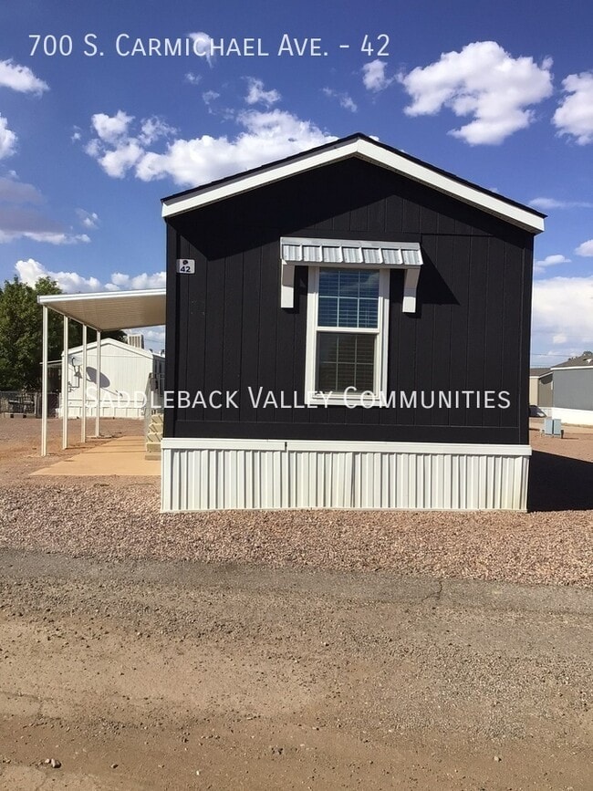 Photo - 700 S Carmichael Ave