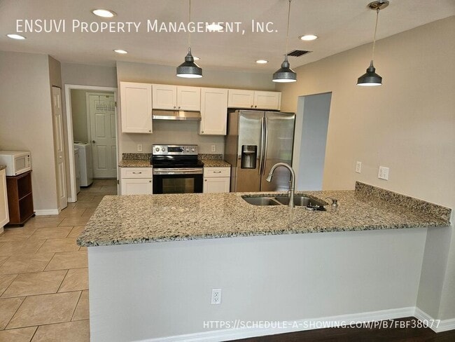 Photo - 16009 Marshfield Dr