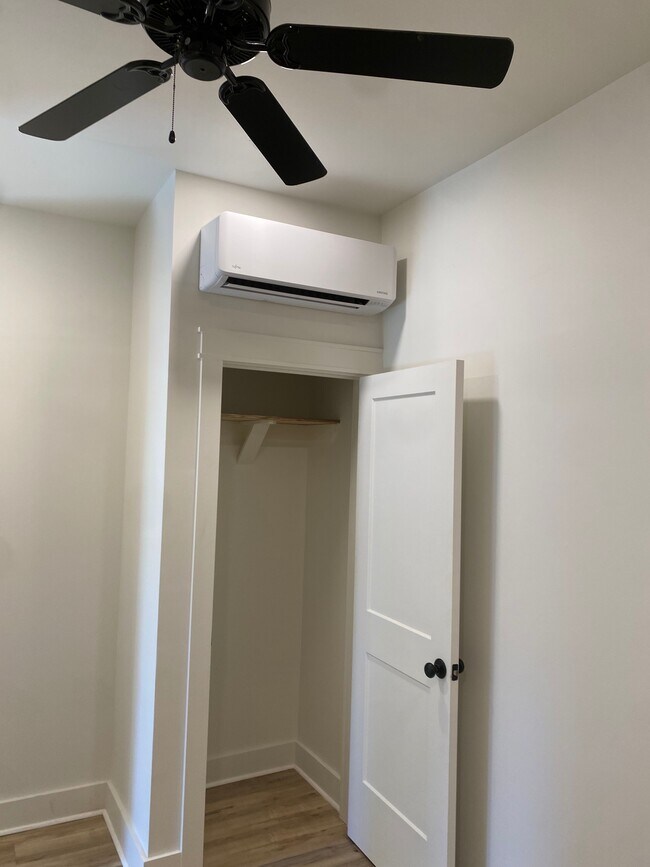 Photo - 11 E Walnut St Unit 3