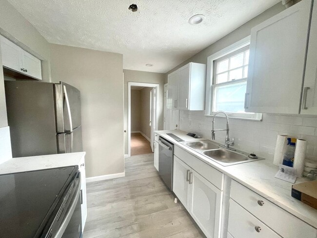 Photo - 2709 N 66th St