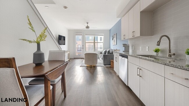 Photo - 6525 Ed Bluestein Blvd Unidad 6212