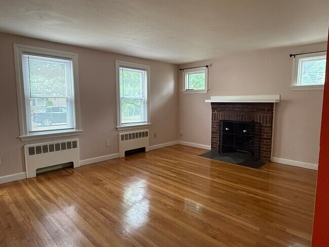 31 Falmouth Rd