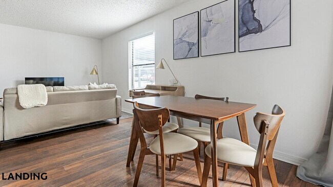 1071 Clayton Ln Unit M0113