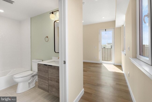 Photo - 1701 S 4th St Unit 407