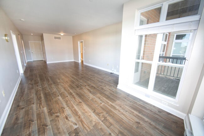 Photo - 1915 N Water St