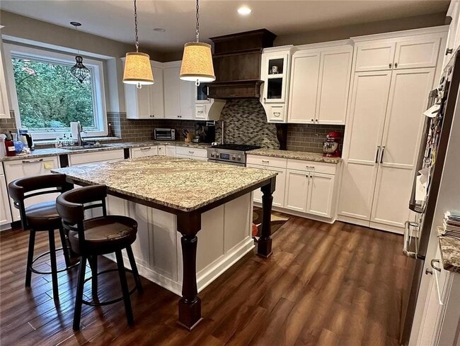 Photo - 3512 Rainbow Dr