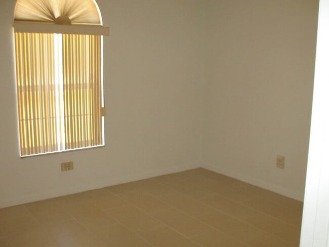 Photo - 2820 SW 165th Street Rd