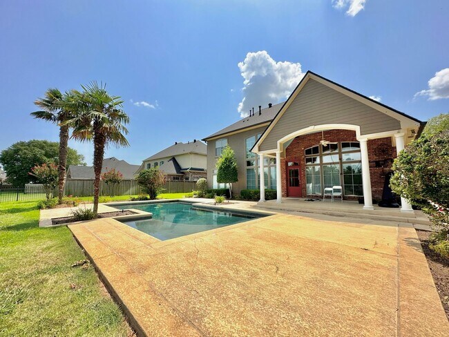 Photo - Private Lakeview in The Haven