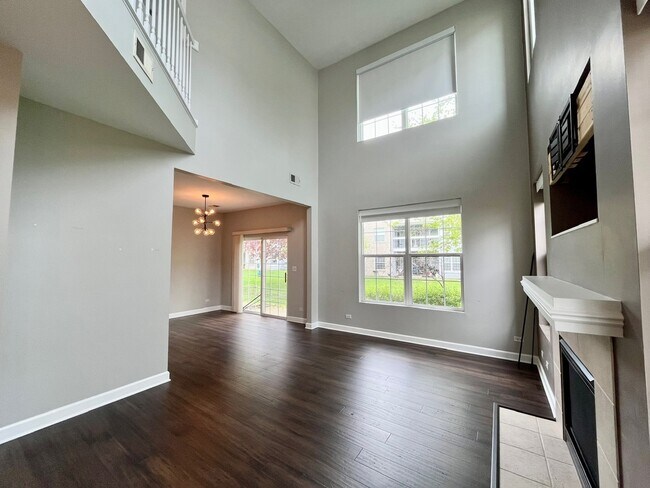 Photo - 1919 Golden Gate Ln