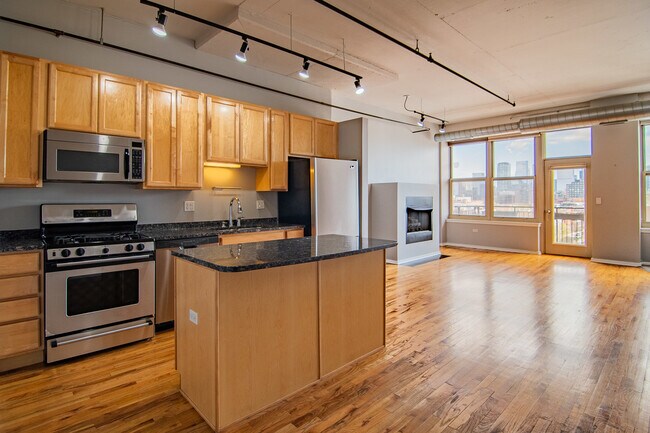 Photo - 6 S Laflin St Unit 808