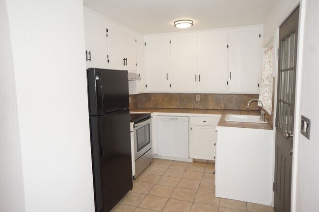 Photo - SAL4805 Unit 3