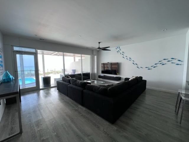 5411 Gulf Dr