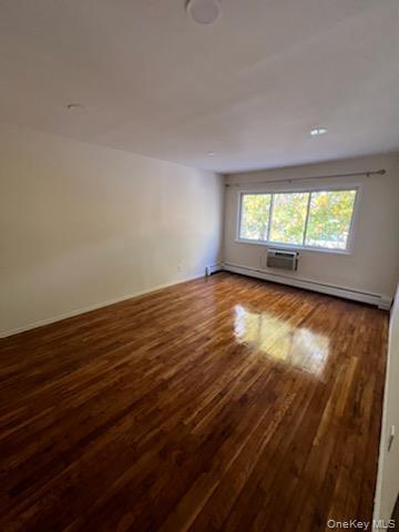 Photo - 21-22 Menahan St Unit 3