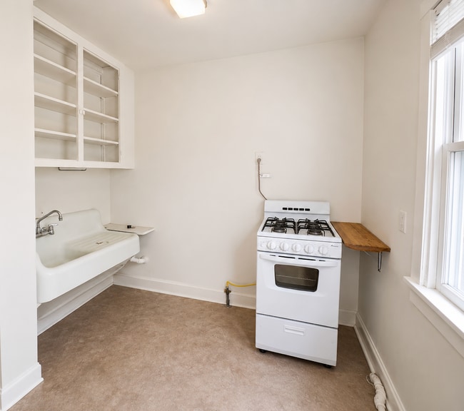 Photo - 1027-1027 Jenifer St Unit 3E
