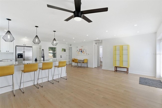 Photo - 3916 W Iowa Ave