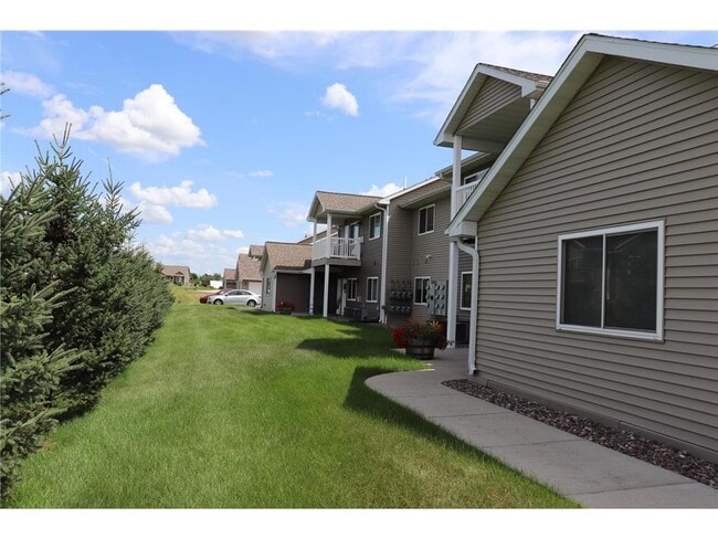 Photo - 1929 Cypress Ct