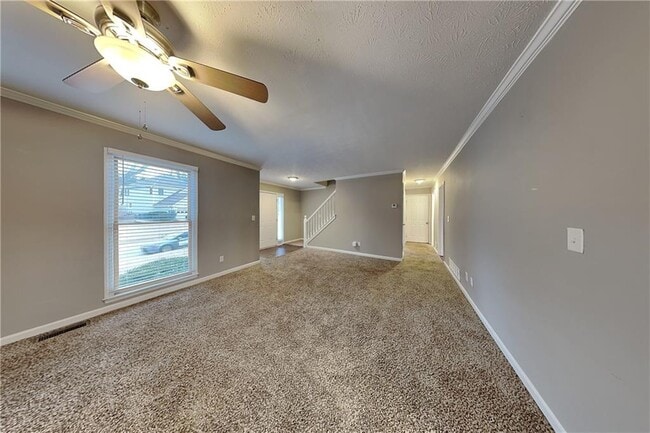 Photo - 795 Whitehall Way