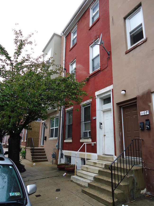 Building Photo - 1109 Wallace St Unit 1F Rental