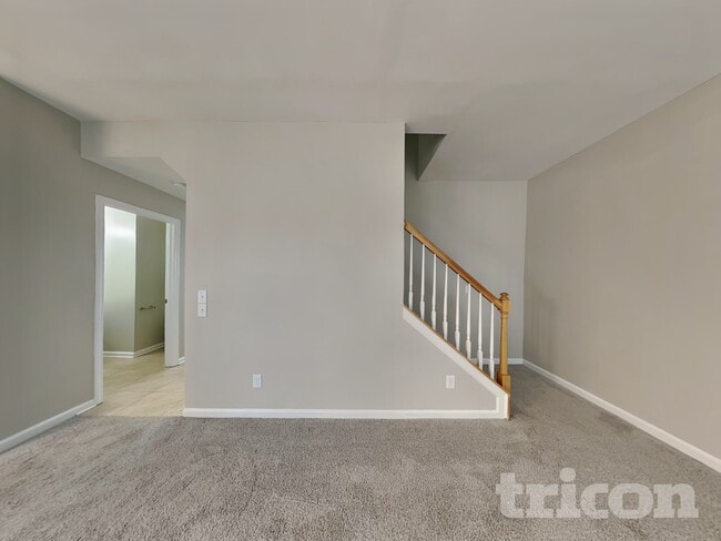 Photo - 528 Antebellum Ct