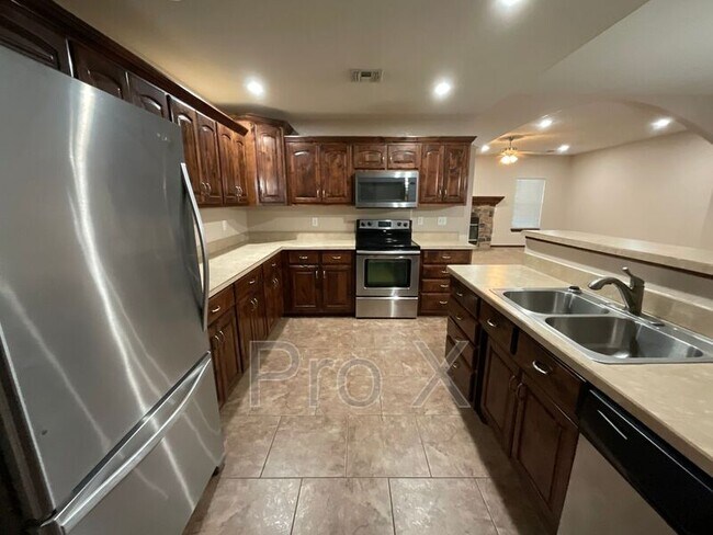 Photo - 1301 April Crossing