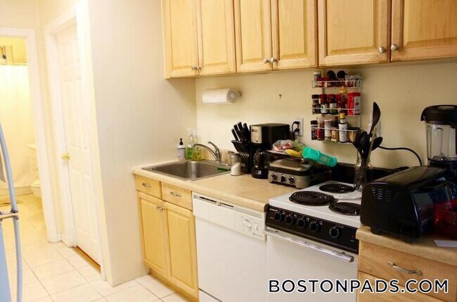 Photo - 879 Beacon St Unit 42