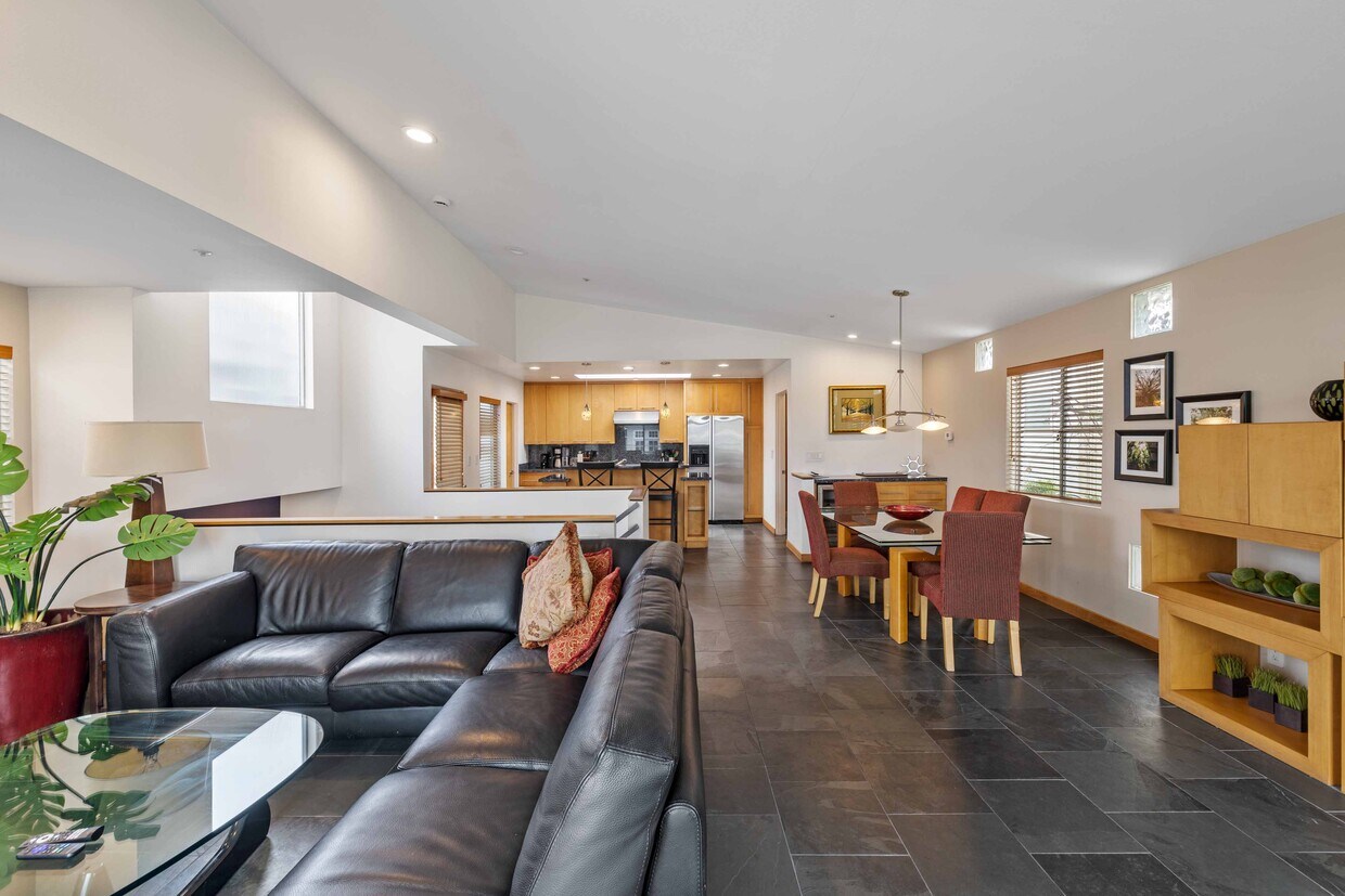 Photo - 452 Marine Pl (Manhattan Beach, CA)