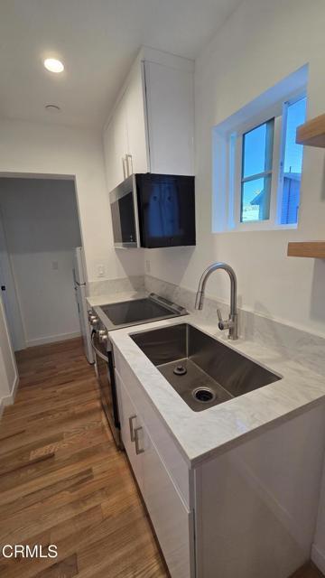 Photo - 2325 Langdale Ave