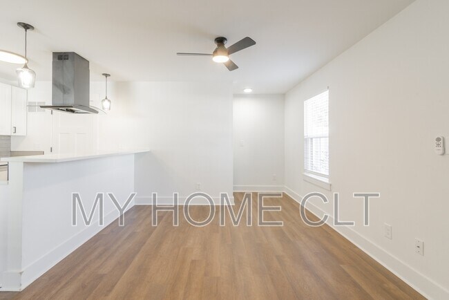 Photo - 404 Kirby Dr