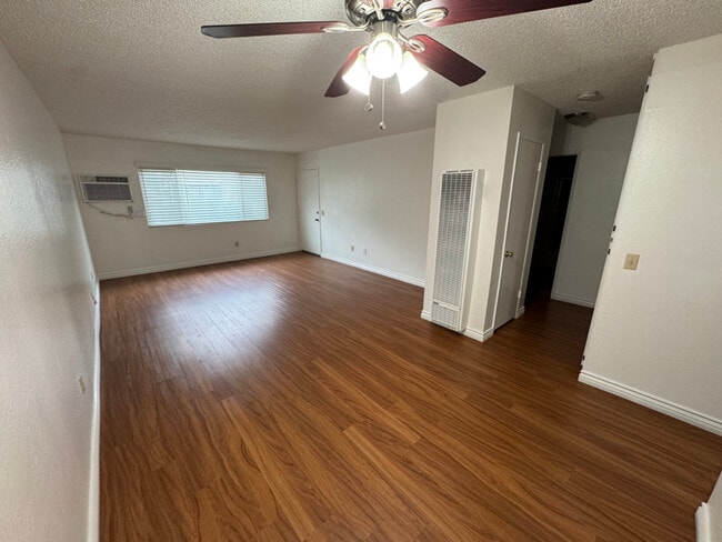 Photo - 8777 Lomita Dr Unit B