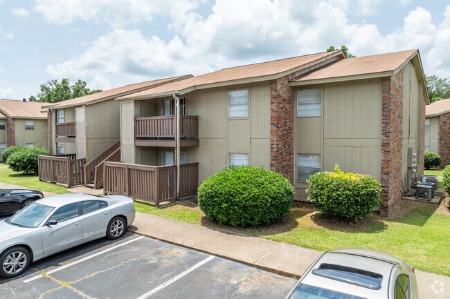 Photo - Village Green Apartments