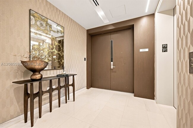 Building Photo - 300 Biscayne Blvd Unit 301