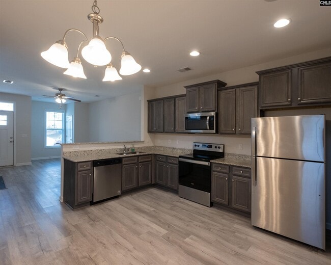 Photo - 135 Silver Run Pl