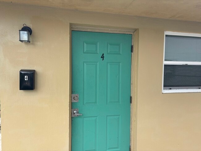 Photo - 227 Blue Heron Blvd W Unidad @@7 West Blue