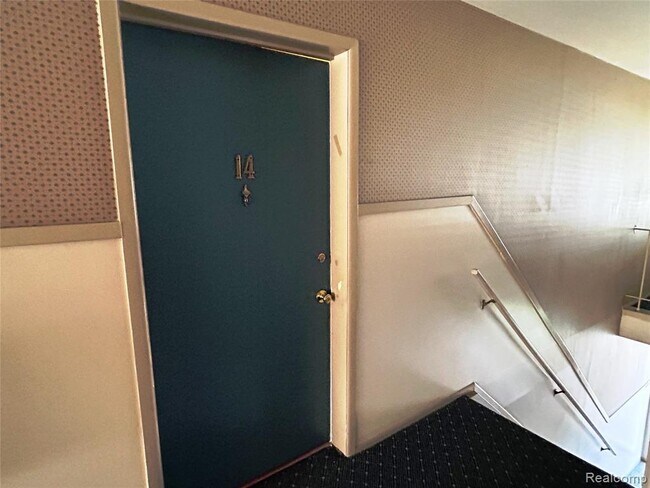 Photo - 19810 W 12 Mile Rd Unit 14