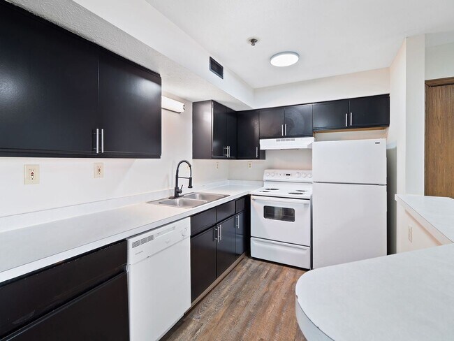 Photo - Cedar Knoll Apartments